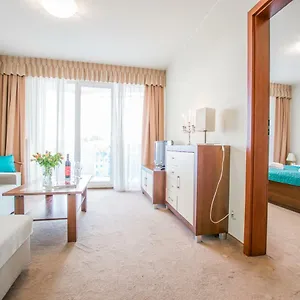 Senlux Apartment